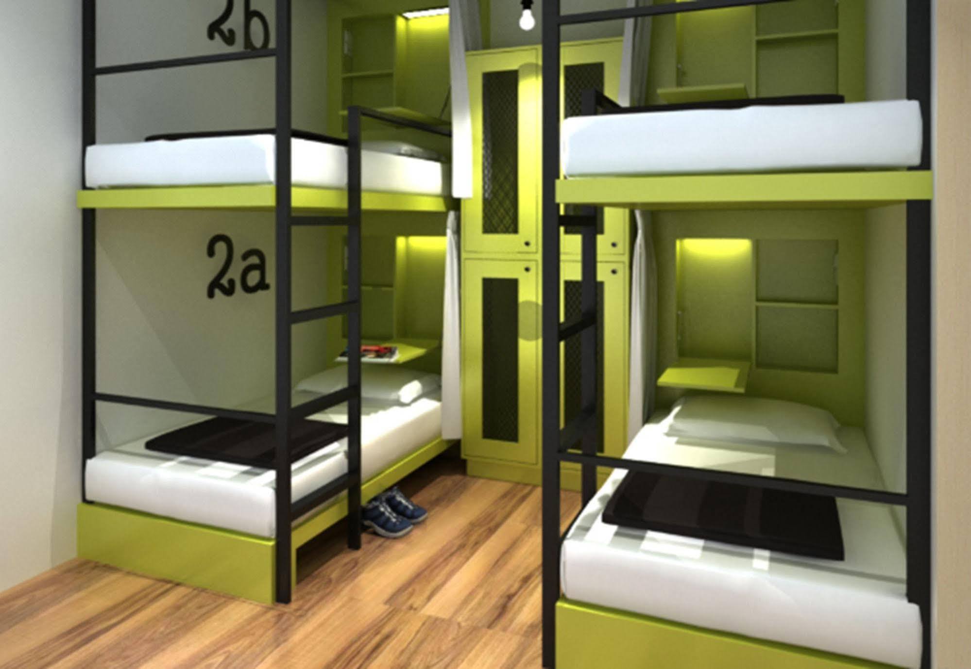 Oyo 127 The Reeds Hotel クアラルンプール エクステリア 写真