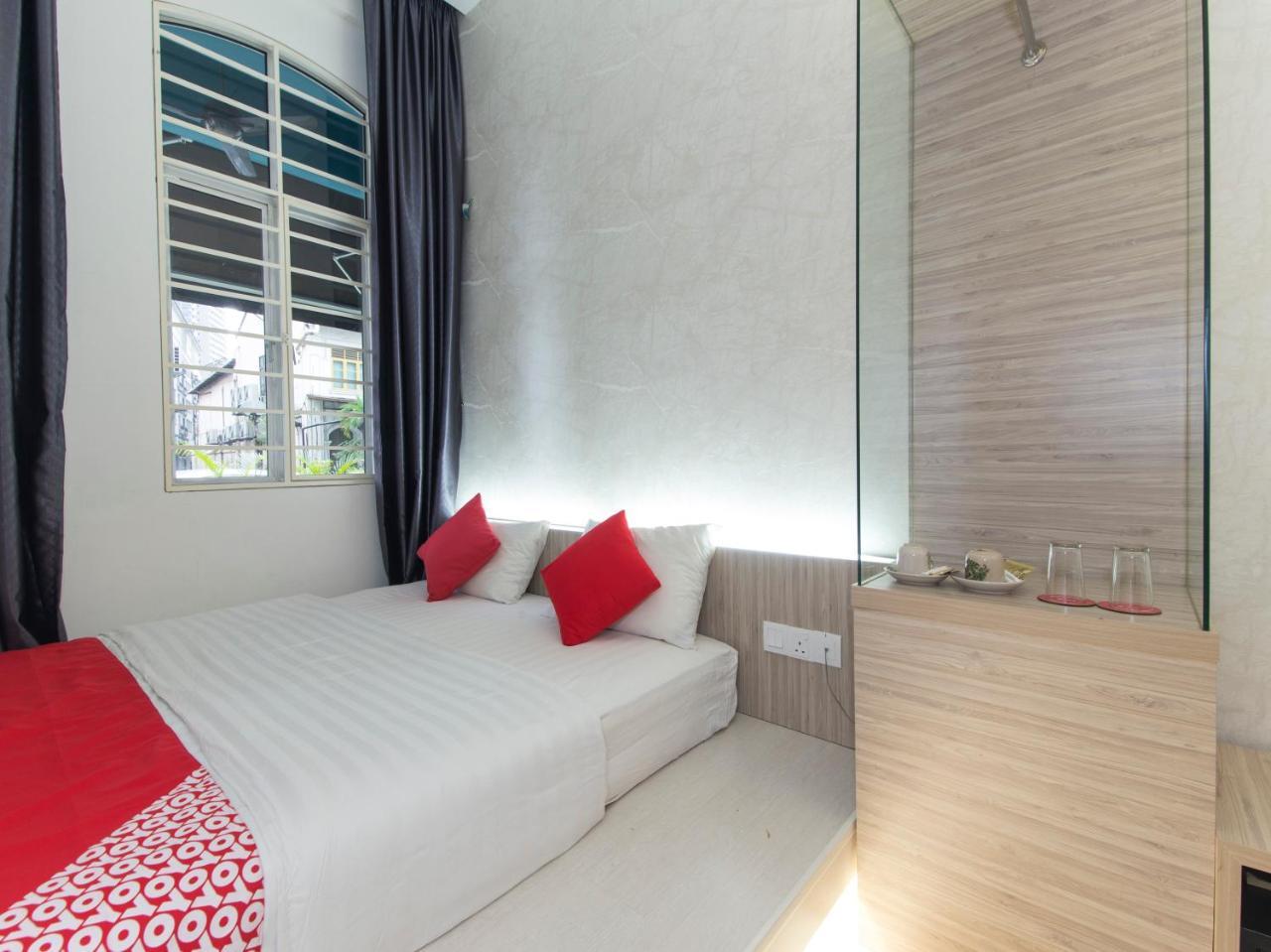 Oyo 127 The Reeds Hotel クアラルンプール エクステリア 写真