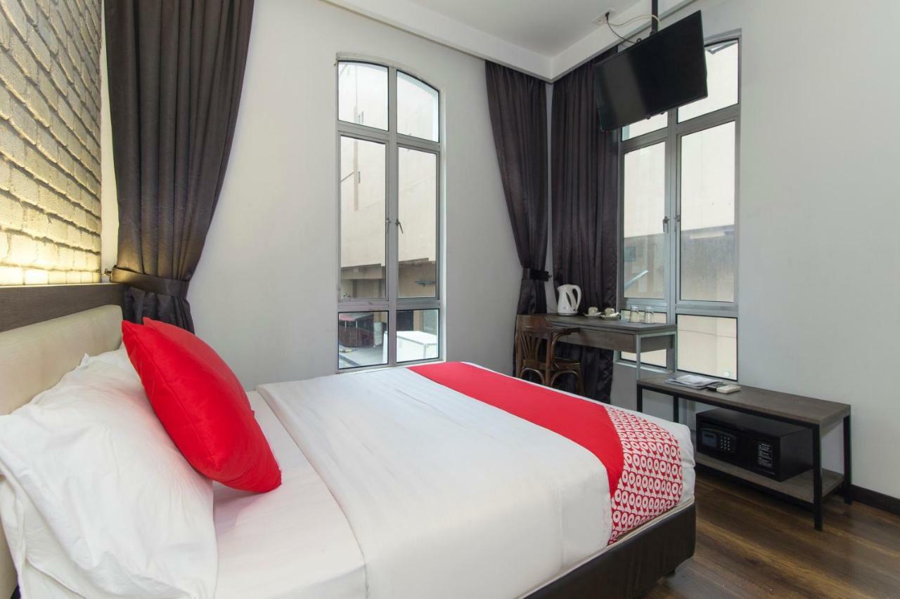 Oyo 127 The Reeds Hotel クアラルンプール エクステリア 写真