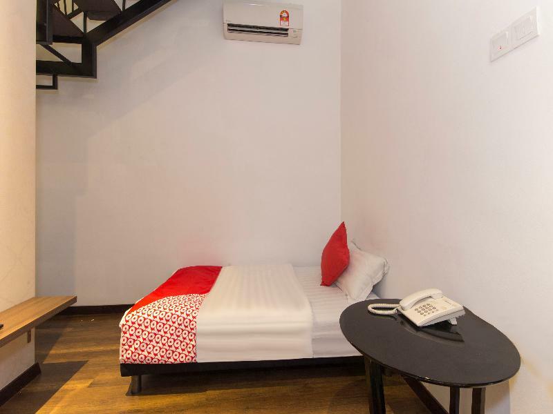 Oyo 127 The Reeds Hotel クアラルンプール エクステリア 写真