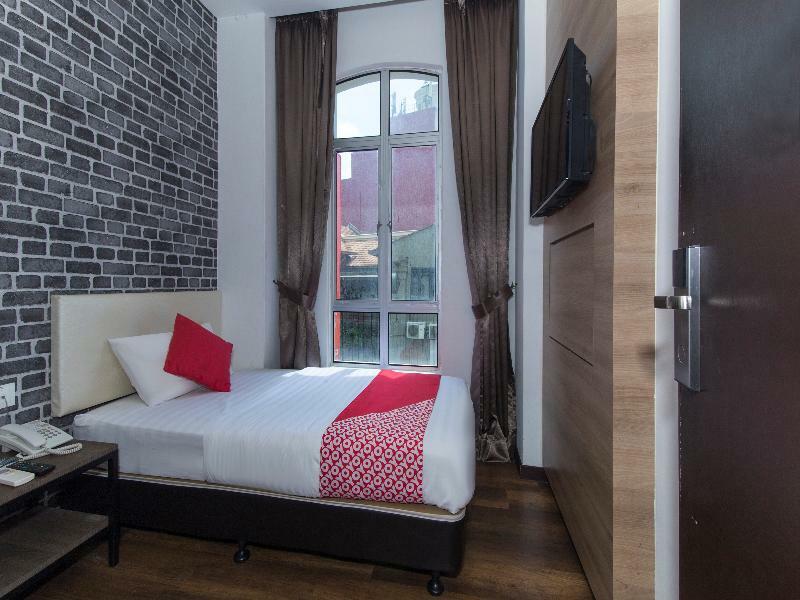 Oyo 127 The Reeds Hotel クアラルンプール エクステリア 写真